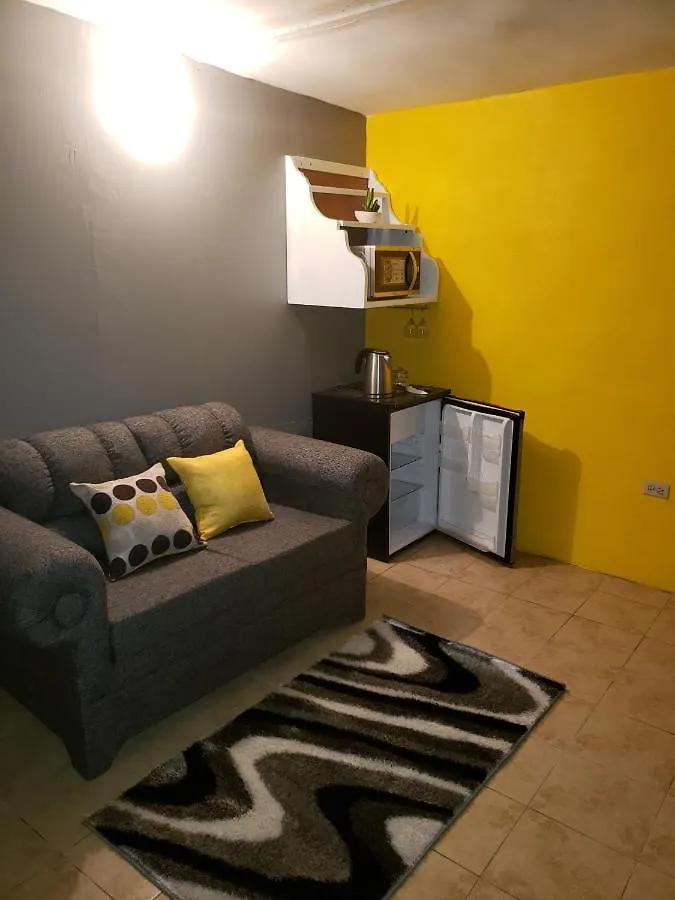 Ocean View - 1Bedroom Overlooking The Sea Bull Bay 아파트